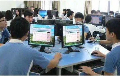 电子商务专业需要学几年