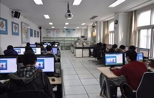 拥有电子商务专业的大学